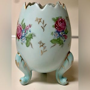 Vintage 1950s Napcoware Gold Trim Rose Design 3 Footed Ceramic Egg Vase